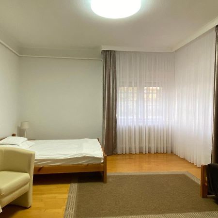 Part Cafe Residence 두나케스치 외부 사진