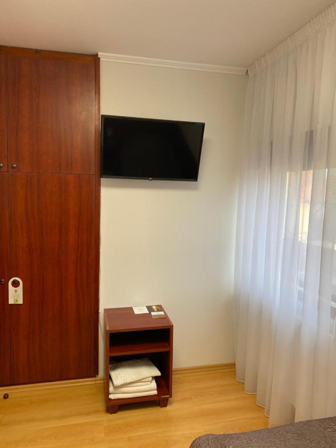 Part Cafe Residence 두나케스치 외부 사진