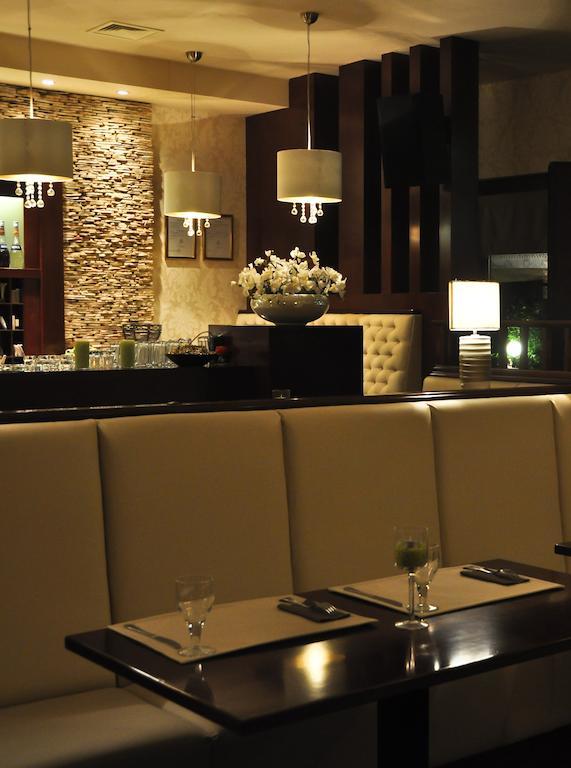 Part Cafe Residence 두나케스치 외부 사진