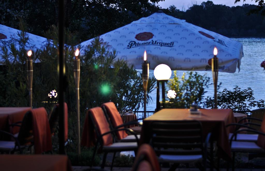 Part Cafe Residence 두나케스치 외부 사진